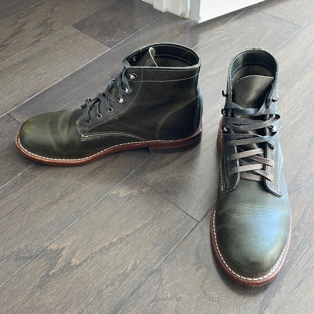 Women's Olive Leather Lace-Up Boots